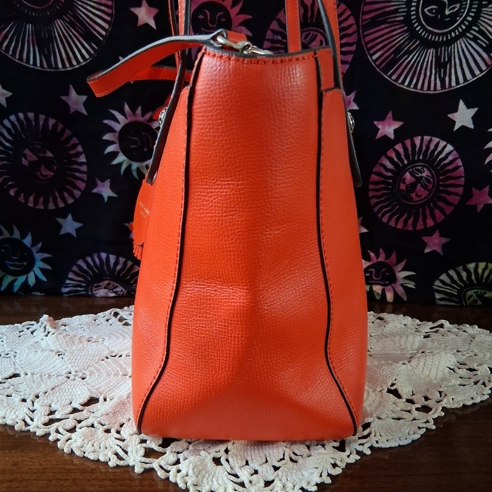 Henri Bendel Shoulder Bag Leather Sunburst Orange Red Satchel Handbag  Strap - Picture 10 of 17